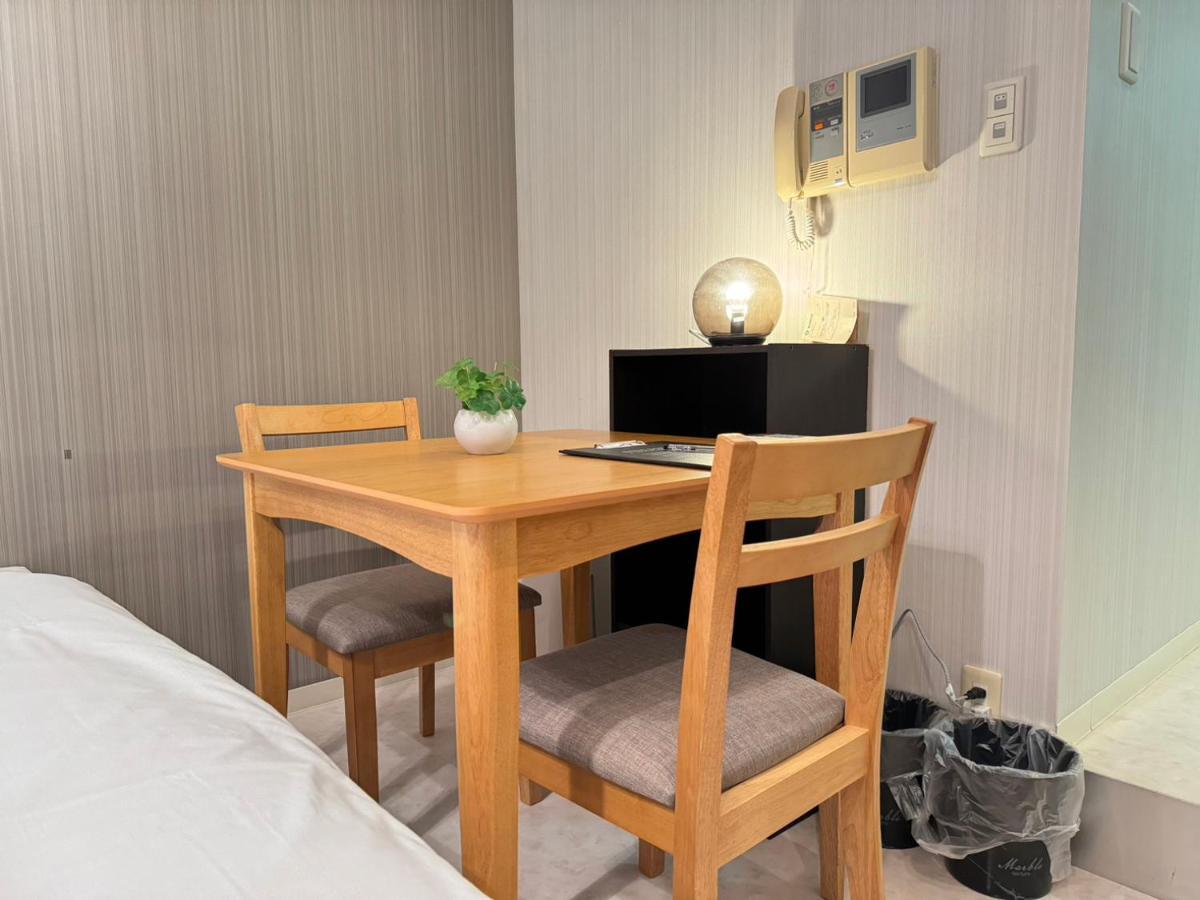 マルチステイ大阪天満111 Apartemen *